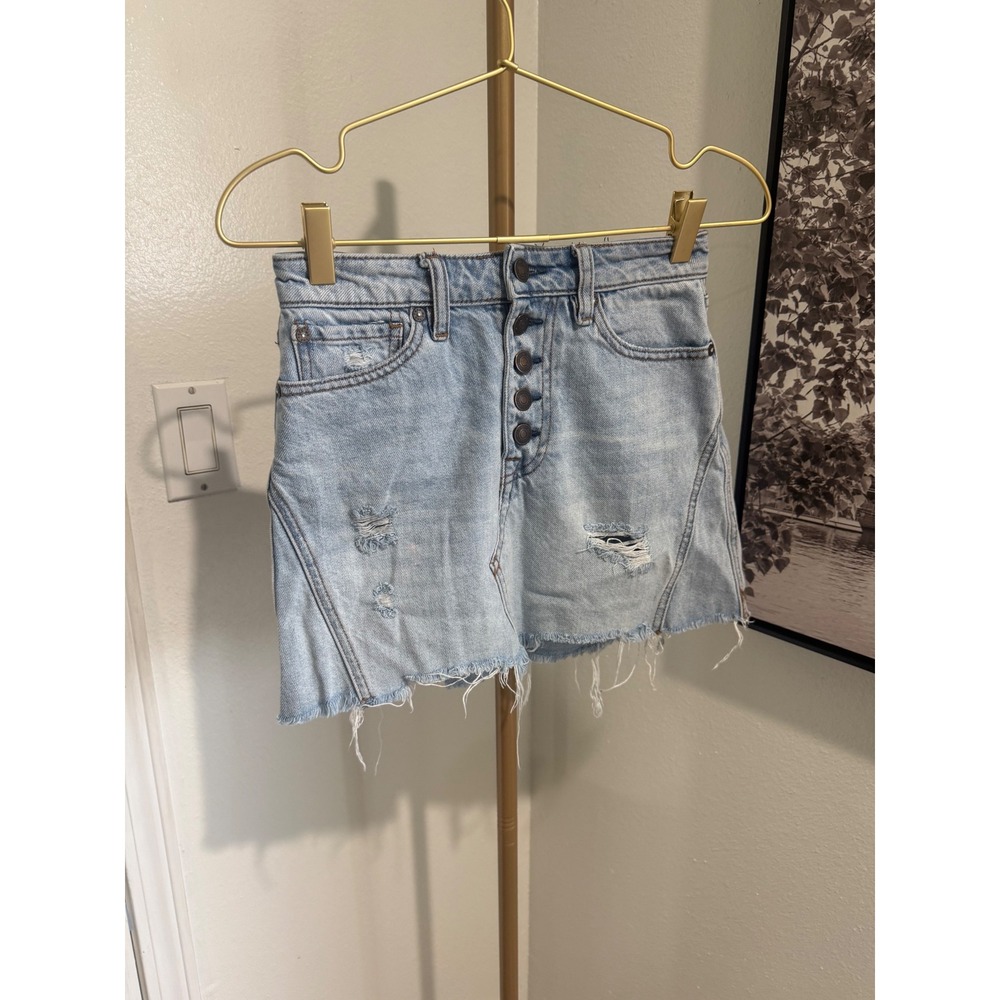 We The Free Free People Light Wash Distressed Button Fly Denim Mini Skirt 24 - Picture 2 of 6